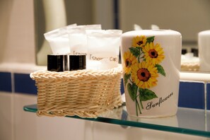 Bathroom amenities