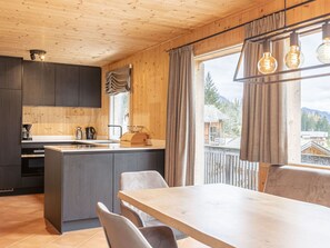 Wood, Furniture, Kitchen, Interior Design, Flooring, Countertop, Ceiling, Floor, Home, Kitchen & Dining Room Table