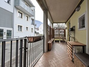 Outdoor Furniture, Swimming Pool, Resort, Sunlounger, Leisure, Shade, Vacation, Resort Town, Umbrella