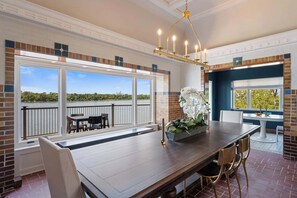 Dining Room: Perfect views, delicious bites, and unforgettable vibes—dine with a view and let the waves set the mood.