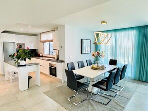 dining room kitchen (1)