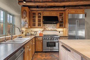 Fully stocked kitchen- whip up a delicious meal here!