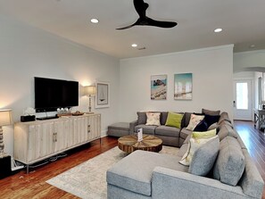 Living Area, First Floor