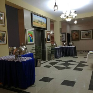 Banquet hall