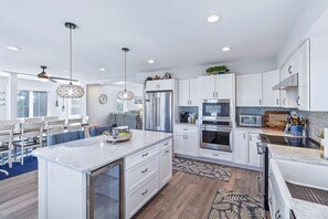 Mid Level Kitchen