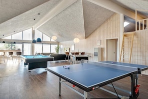 Spielezimmer