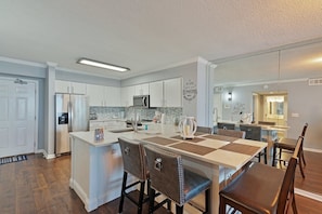 Indoors, Architecture, Building, Dining Room, Dining Table