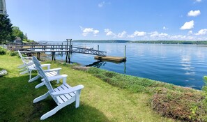 Sits Right on the Edge of Linekin Bay