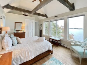 Gorgeous Primary Bedroom 
