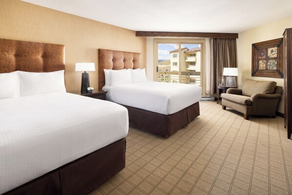 Unit with 2 Queen beds
