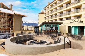 Outdoor Fire Place