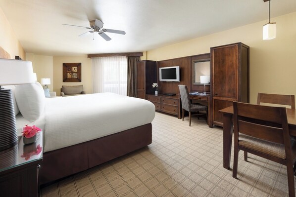 Unit with 1 King bed