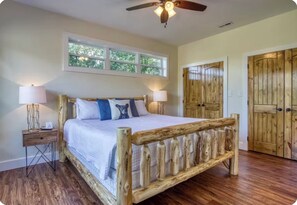 King size bed with full bath