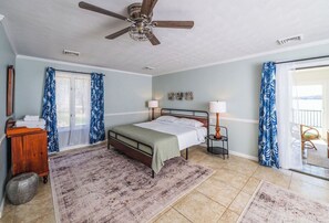 Primary Ensuite Bedroom, leads to sunroom (King bed, First floor)