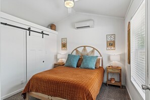 Queen bed 