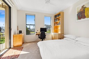 Bedroom 1/Study Nook