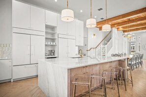 Kitchen, 1st Floor
