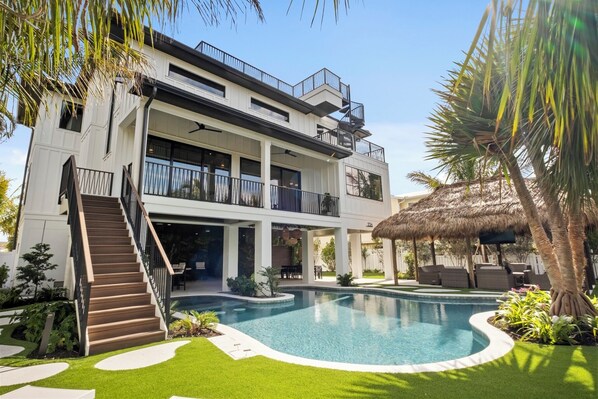 Periwinkle Place by AMI Locals