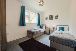 Flat 8 hinckley bedroom 1