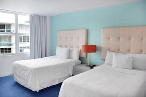Bedroom with 2 Double beds