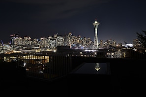 Enjoy tranquil evenings with spectacular night views of the Space Needle