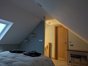 Landing area to top of stairs in bedroom