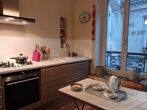Private kitchen