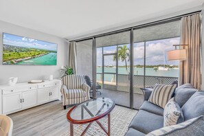 301 Sombrero Blvd 103 - High Exposure Visuals-19