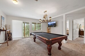 Pool table!