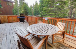 Large deck with gas BBQ & seating