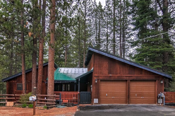 2 garage and 1 driveway parking spots