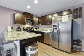 Fully equipped kitchen