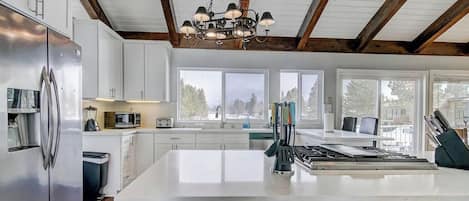 Fully equipped kitchen
