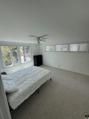 Large bedrooms with lots of light and closet space