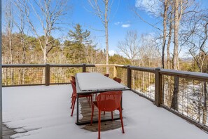 Seasonal Wooded and Mountain View