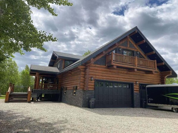 Southview Lodge (2241)