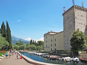 Wasser, Wasserlauf, Wasserweg, Kanal, Bank, See, Touristenattraktion, Kanal, Fluss, Schloss