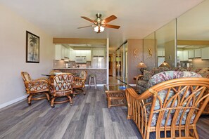 Living / dining / kitchen / entry hall