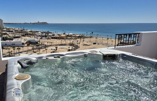 Private Hot Tub on upper deck