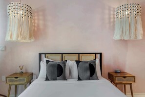 Queen bed