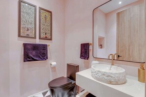 Bathroom with Tub
