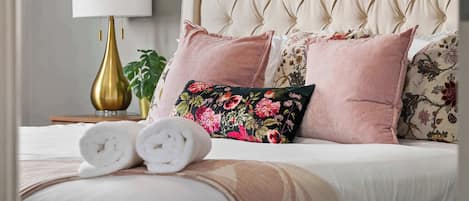 Beautiful and cozy King bed!