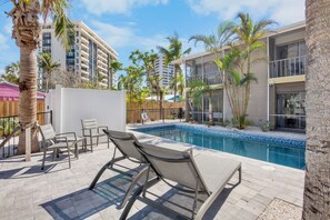 Poolside Loungers