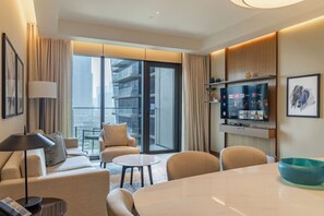 Living & Dining Area