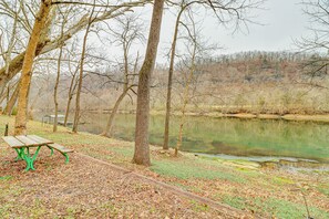 Walk to White River
