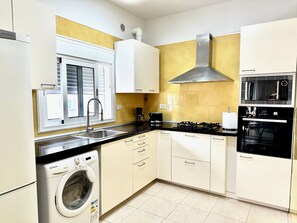 Kitchen - 1
