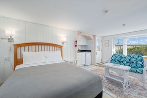Queen size bed