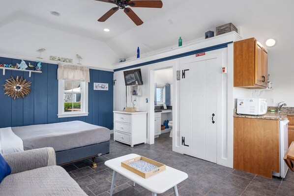Welcome to The Sandpiper!
