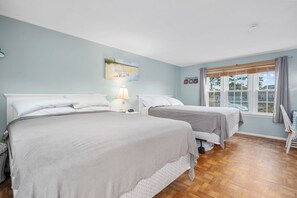 Studio #1 with 2 queen beds