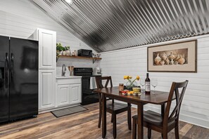Full Kitchenette (no dishwasher)